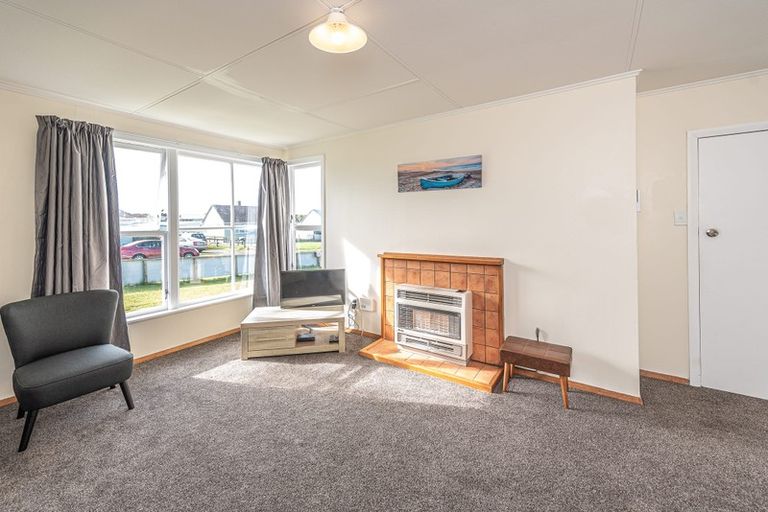 Photo of property in 46 Kowhai Street, Castlecliff, Whanganui, 4501