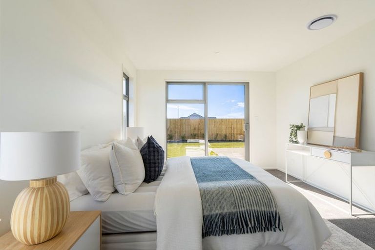 Photo of property in 39 Hanmer Crescent, Rangiora, 7400