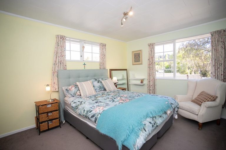 Photo of property in 1a Gloucester Street, Silverstream, Upper Hutt, 5019