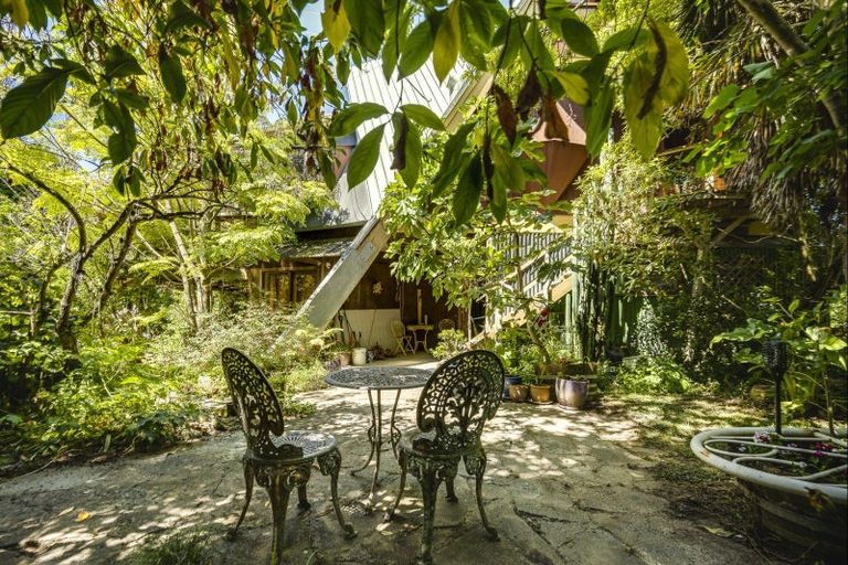 Photo of property in 21 Gillies Crescent, Waimarama, Havelock North, 4294