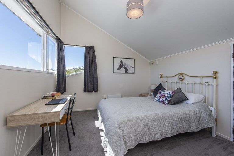 Photo of property in 21 Tararua Street, Paraparaumu, 5032