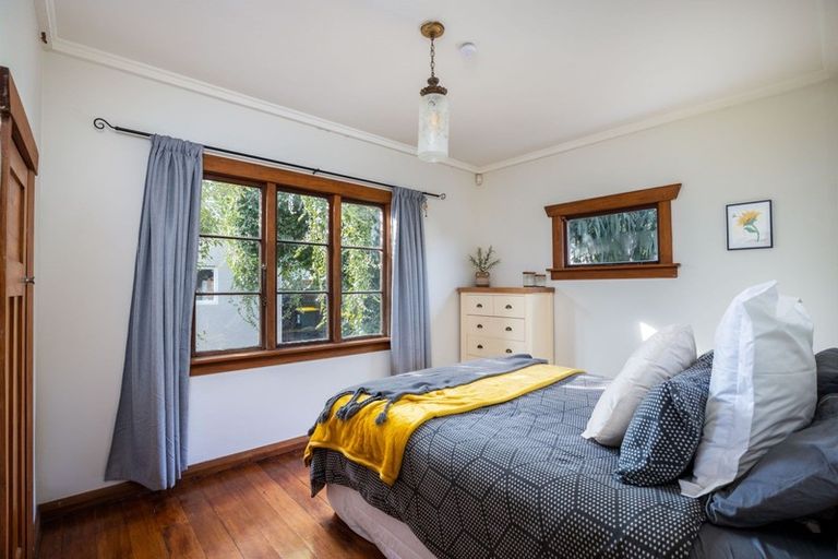 Photo of property in 180 Brooklands Road, Vogeltown, New Plymouth, 4310