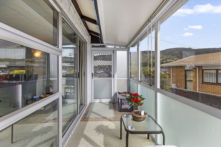 Photo of property in 1/46 Oxford Street, Tawa, Wellington, 5028