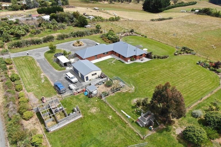Photo of property in 110 Green Island Bush Road, Blackhead, Dunedin, 9076