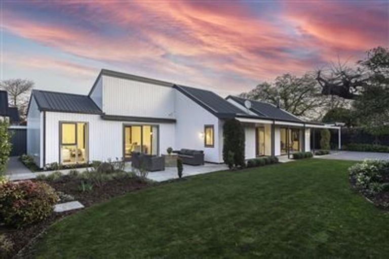 Photo of property in 1/38 Glandovey Road, Fendalton, Christchurch, 8052