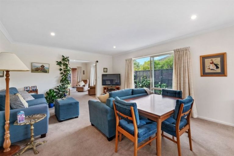 Photo of property in 15 Kotare Street, Fendalton, Christchurch, 8041