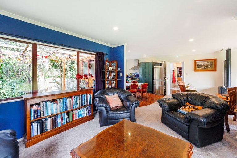 Photo of property in 220 Valley Views, Fitzherbert, Palmerston North, 4472