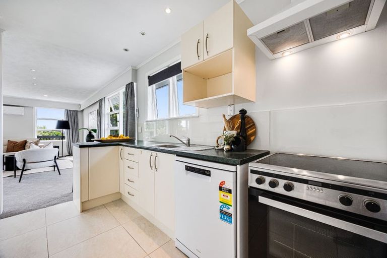 Photo of property in 142 Glamorgan Drive, Torbay, Auckland, 0630