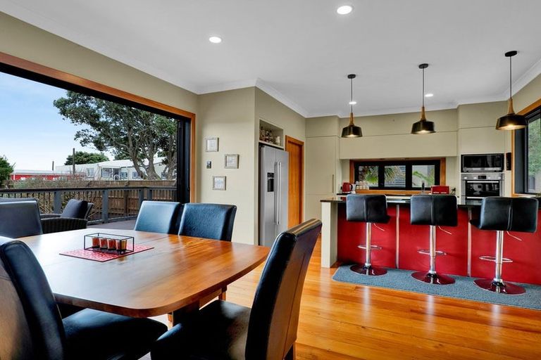 Photo of property in 138 Ngamotu Road, Spotswood, New Plymouth, 4310