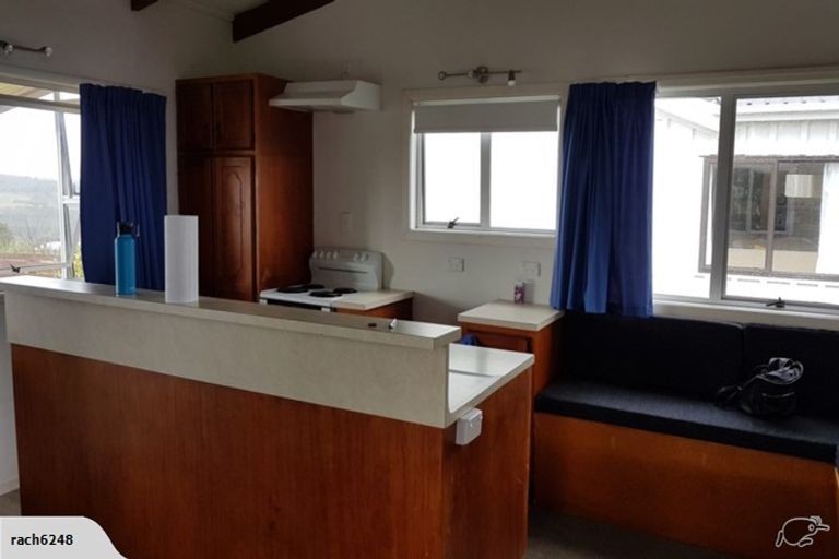 Photo of property in 18 Shakespear Road, Army Bay, Whangaparaoa, 0930