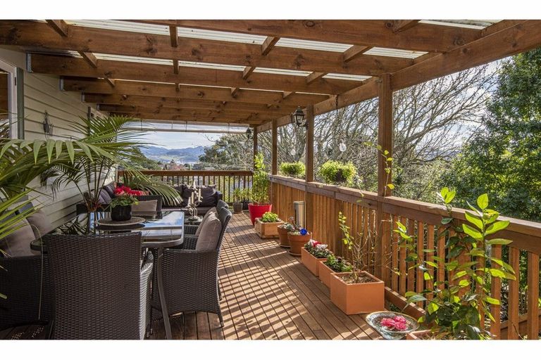 Photo of property in 56 Onerahi Road, Onerahi, Whangarei, 0110
