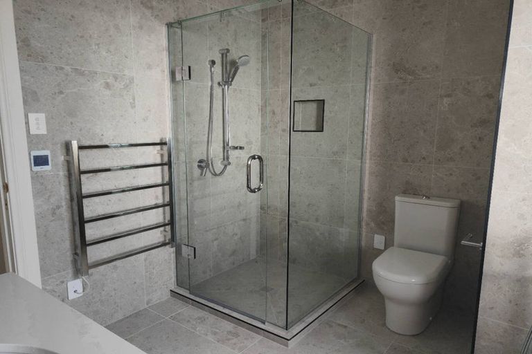 Photo of property in 82 Wainui Road, Silverdale, 0932