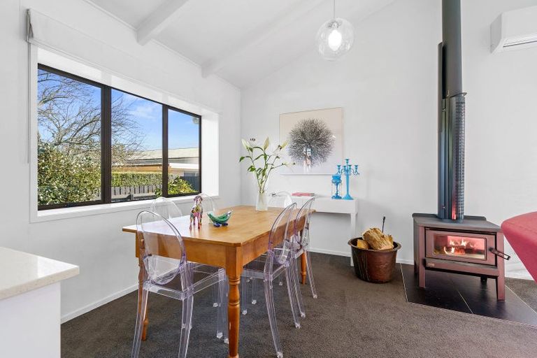 Photo of property in 147a Victoria Street, Cambridge, 3434