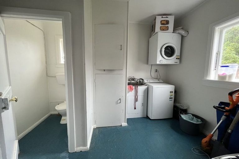 Photo of property in 43 Herald Street, Berhampore, Wellington, 6023