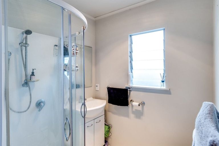 Photo of property in 54 Meeanee Road, Taradale, Napier, 4112