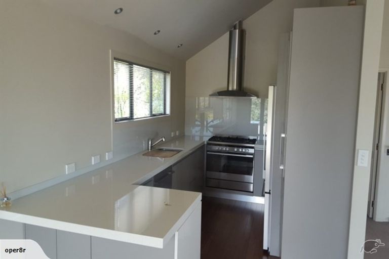 Photo of property in 1/46 Masterton Road, Rothesay Bay, Auckland, 0630