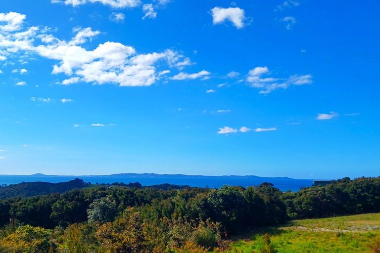 Photo of property in 120 Stratford Drive, Cable Bay, 0420