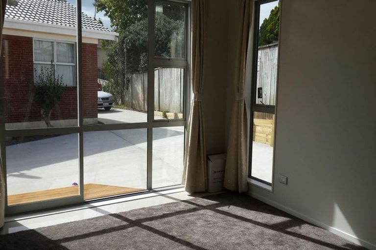 Photo of property in 8 Ervine Place, Bucklands Beach, Auckland, 2014