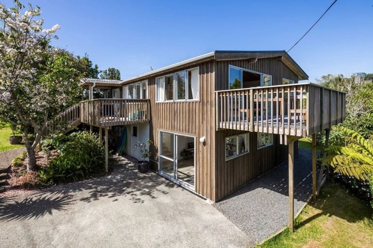 Photo of property in 6 Seatoun Avenue, Leigh, Warkworth, 0985