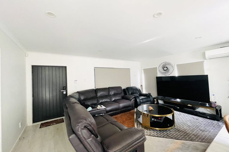 Photo of property in 21d Awatere Street, Clover Park, Auckland, 2023