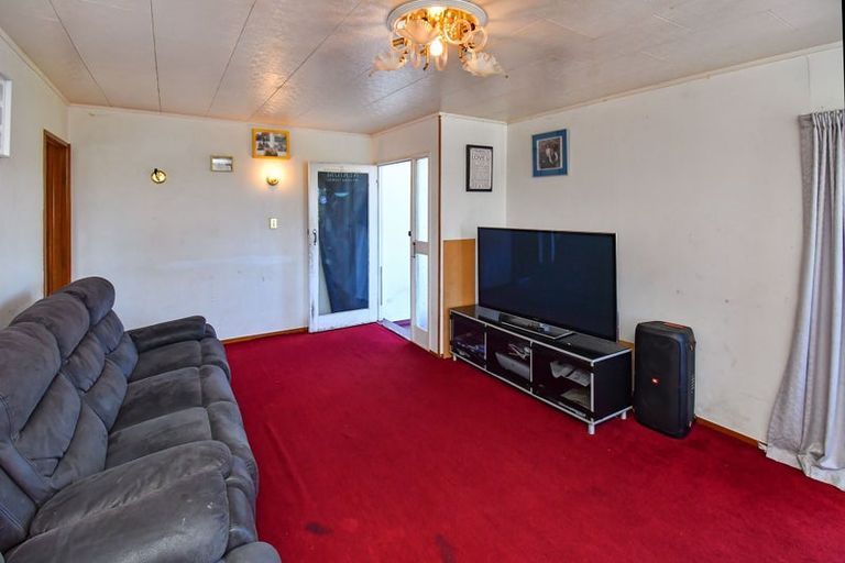 Photo of property in 50 Ferndown Avenue, Papatoetoe, Auckland, 2025