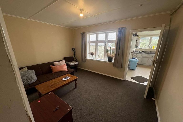 Photo of property in 95 Tasman Street, Mount Cook, Wellington, 6021