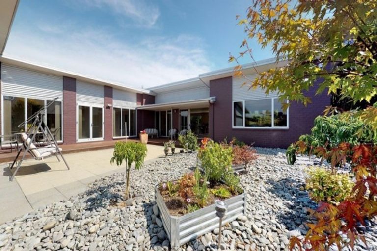 Photo of property in 16 Country Place, Allenton, Ashburton, 7700