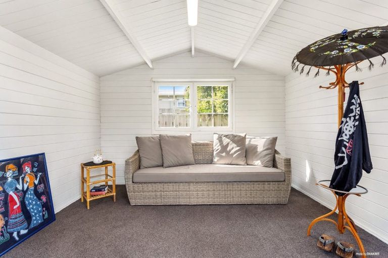 Photo of property in 1/7 Flaxdale Street, Birkdale, Auckland, 0626