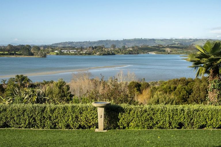 Photo of property in 73 Margaret Drive, Omokoroa, 3114