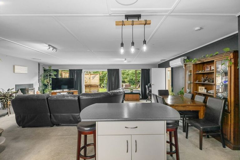 Photo of property in 39b Gemstone Drive, Birchville, Upper Hutt, 5018