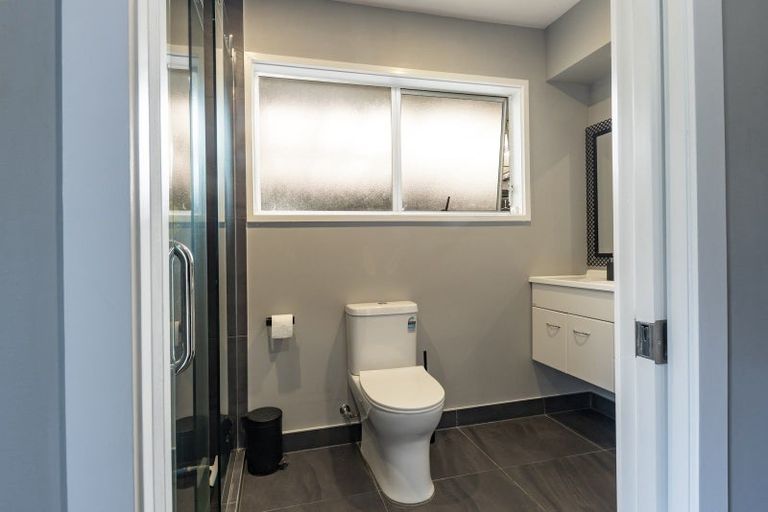 Photo of property in 56 Cyclarama Crescent, Massey, Auckland, 0614