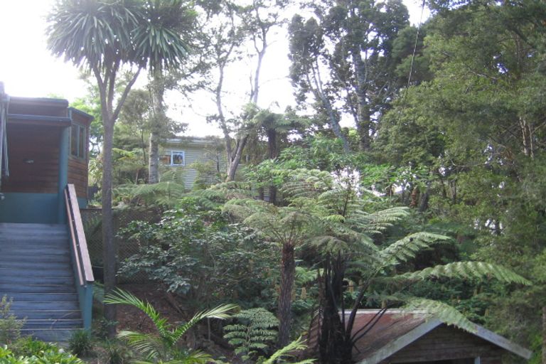 Photo of property in 20 Glade Place, Birkenhead, Auckland, 0626