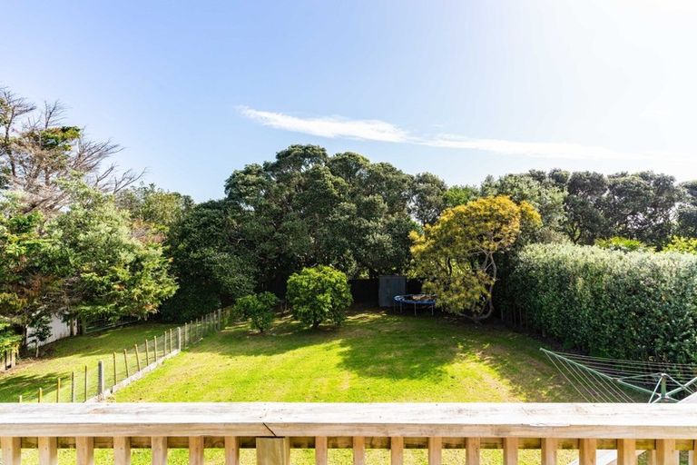 Photo of property in 4 Sea View Road, Baylys Beach, Dargaville, 0377