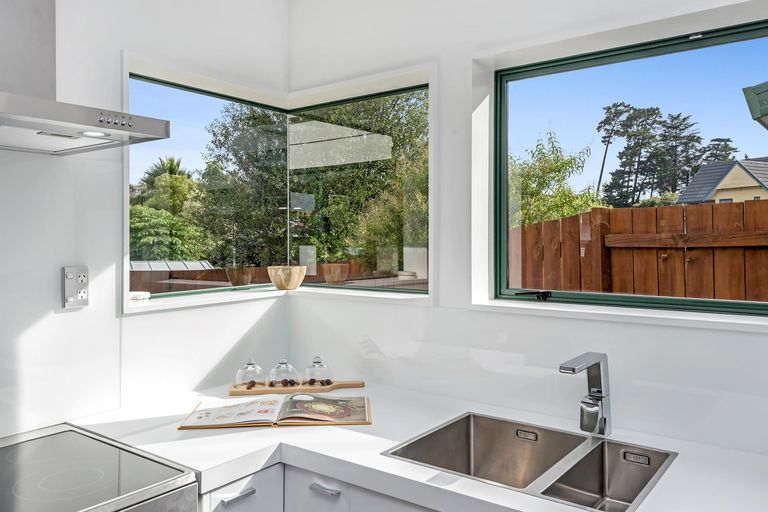 Photo of property in 1/23 Solana Court, Botany Downs, Auckland, 2010