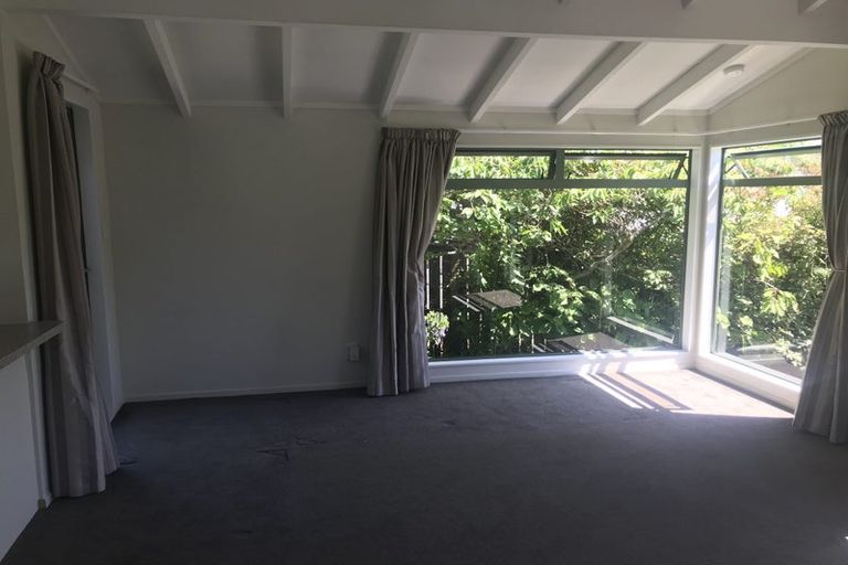 Photo of property in 72 Standen Street, Karori, Wellington, 6012