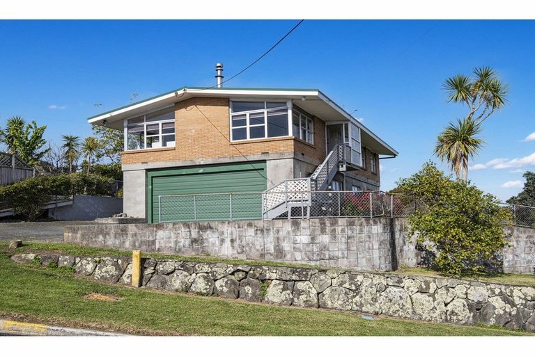 Photo of property in 47 Hilltop Avenue, Morningside, Whangarei, 0110