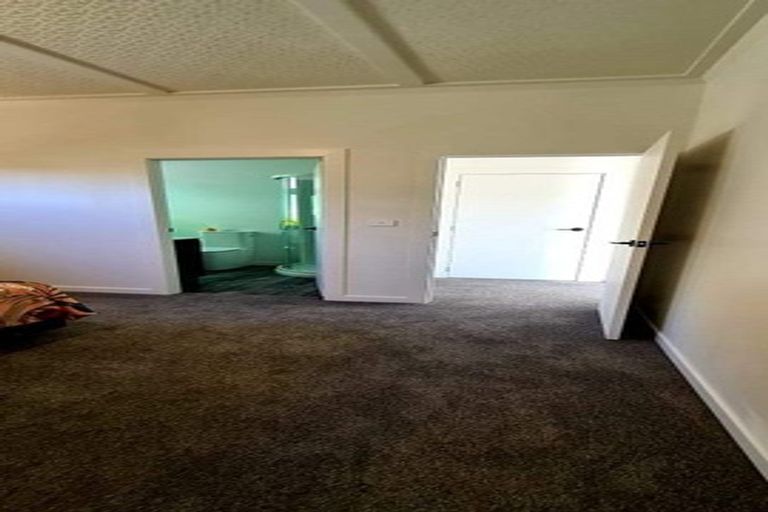 Photo of property in 55 Parris Street, Waitara, 4320