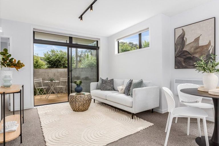 Photo of property in 1/2 Hindmarsh Street, Johnsonville, Wellington, 6037