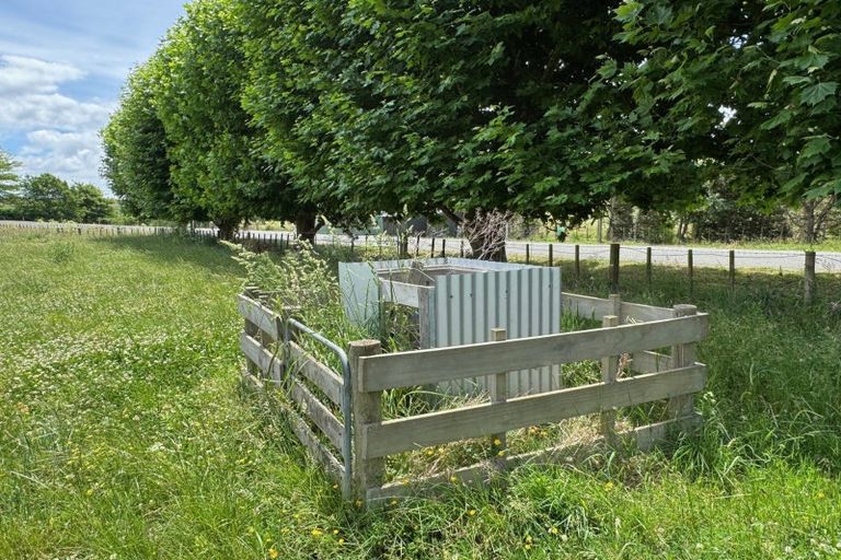 Photo of property in 165 Breckenridge Road, Puketapu, Napier, 4183