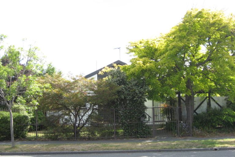 Photo of property in 41 Royal Park Drive, Parklands, Christchurch, 8083