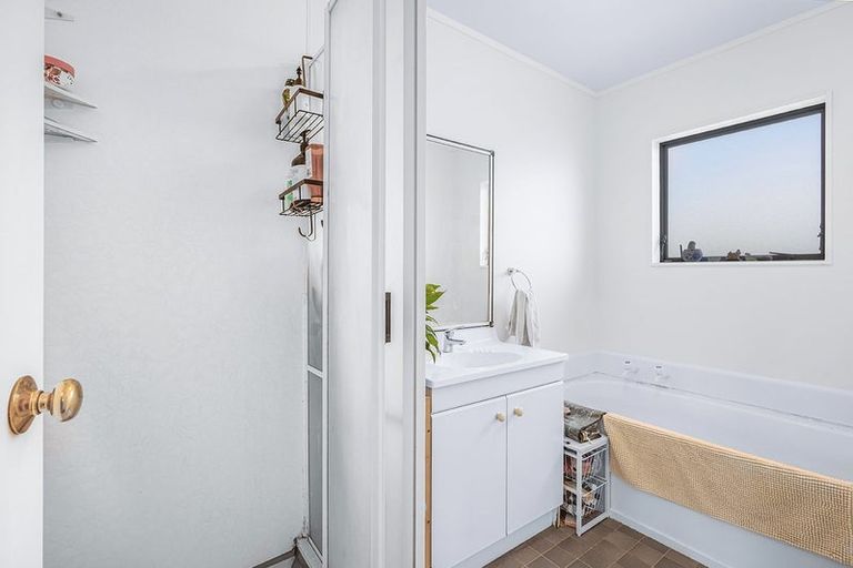 Photo of property in 24a Lloyd Drive, Nawton, Hamilton, 3200