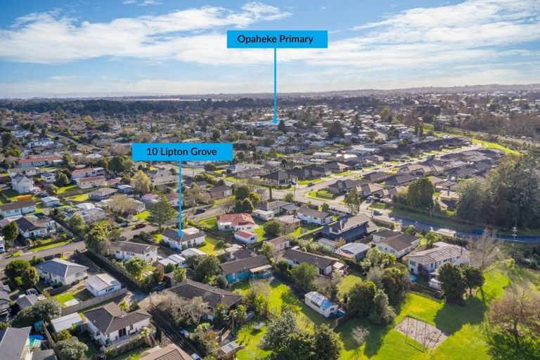 Photo of property in 10 Lipton Grove, Opaheke, Papakura, 2113