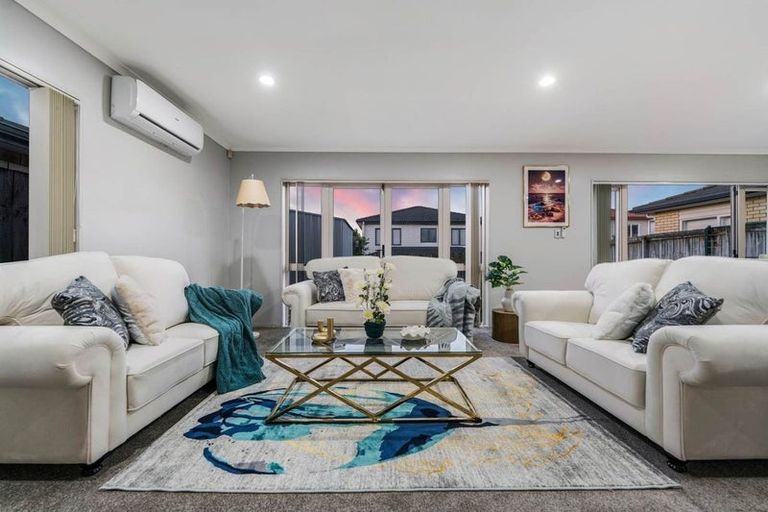 Photo of property in 6 Magnolia Place, Flat Bush, Auckland, 2016