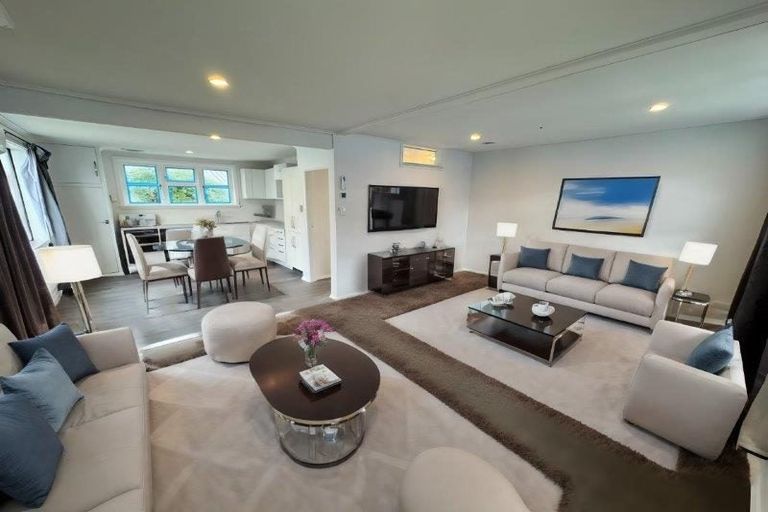 Photo of property in 42 Auburn Avenue, Upper Riccarton, Christchurch, 8041