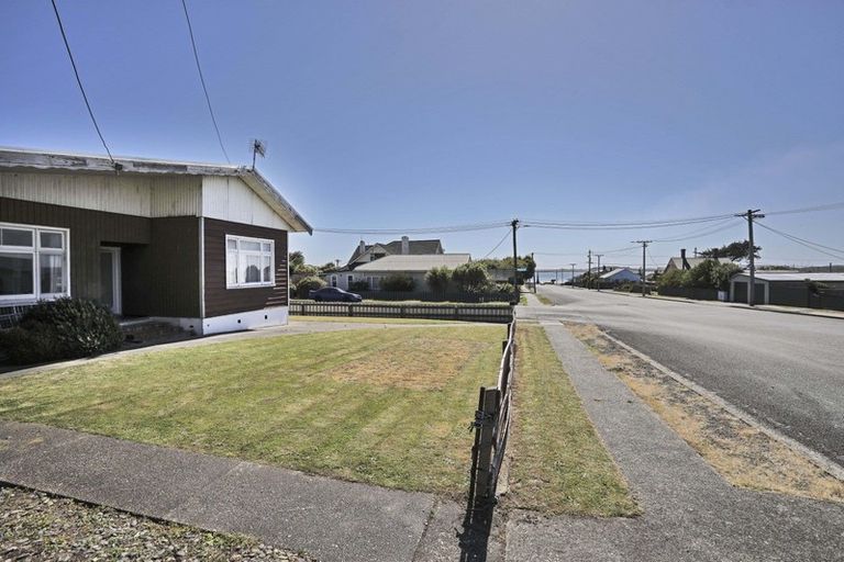 Photo of property in 43 Burrows Street, Bluff, 9814