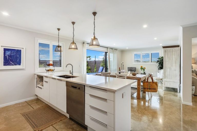 Photo of property in 18 Fantail Way, Mangawhai, 0505