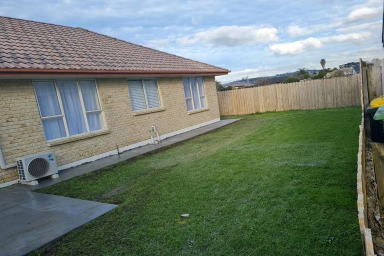 Photo of property in 39 Fernbrook Close, Burswood, Auckland, 2013