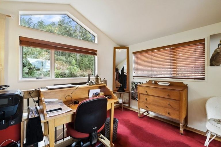 Photo of property in 17 Tall Tree Lane, Mount Creighton, Queenstown, 9371