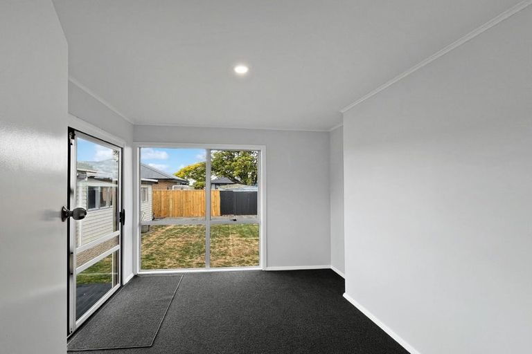 Photo of property in 5 Abraham Crescent, Milson, Palmerston North, 4414