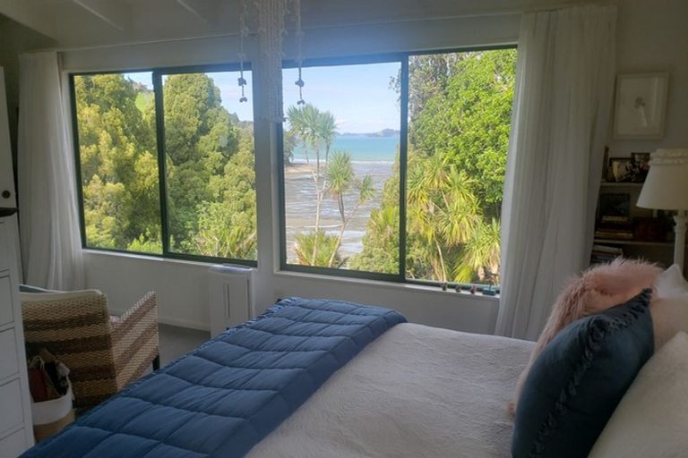 Photo of property in 58 Clinton Road, Tawharanui Peninsula, Warkworth, 0986